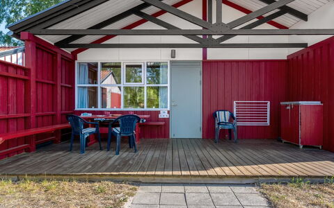 Hira - 300M from the Sea: Dak, Huis, Huis, Verblijf, Deur, Siding, Dek, Veranda, Plank, Hardwood