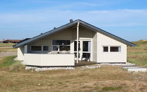 Stian - 200M from the Sea: Thatching, Verblijf, Huis, Dak, Huis, Boerderij, Hut, Landgoed, Dorp