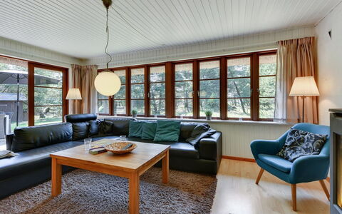 Satzur - 800M from the Sea: Meubilair, Interieur Ontwerp, Flooring, Bankstel, Verdieping, Hout, Plafond, Woonkamer, Huis, Kamer