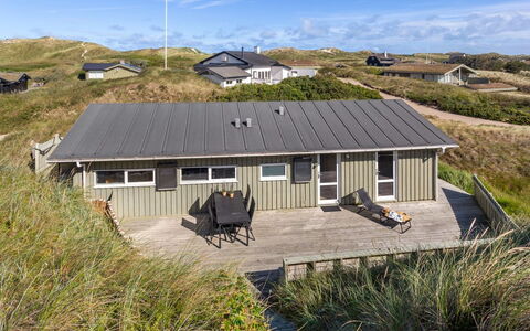 Kalervo - 100M from the Sea: Architectuur, Dak, Huis, Samengesteld Materiaal, Daylighting, Siding, Oprit