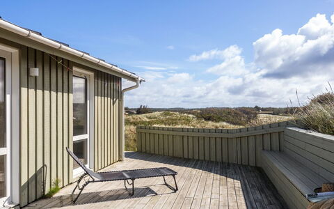 Kalervo - 100M from the Sea: Architectuur, Dak, Huis, Samengesteld Materiaal, Daylighting, Siding, Oprit