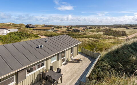 Kalervo - 100M from the Sea: Architectuur, Dak, Huis, Samengesteld Materiaal, Daylighting, Siding, Oprit