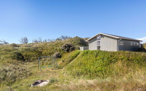 Kalervo - 100M from the Sea: Architectuur, Dak, Huis, Samengesteld Materiaal, Daylighting, Siding, Oprit