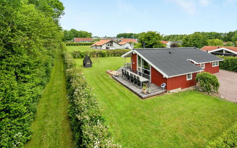 Annica - 150M from the Sea: Plantengemeenschap, Zonlicht, Kruidachtige Plant, Tuin, Plantage, Landbouw, Boerderij