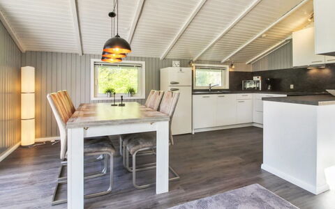 Cajsa - 1.5Km from the Sea: Dak, Huis, Huis, Verblijf, Deur, Siding, Dek, Veranda, Plank, Hardwood