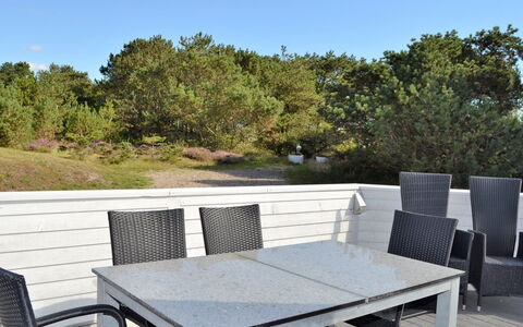 Niilo - 1.7Km from the Sea: Meubilair, Buitenmeubels, Tafel, Buitentafel, Stoel, Keuken En Eettafel, Patio, Dek, Koffietafel