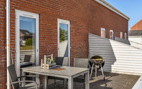 Niilo - 1.7Km from the Sea: Gras, Grasland, Landschap, Ecoregio, Plain, Plantengemeenschap, Land Lot, Buitenmeubels, Prairie, Shrubland
