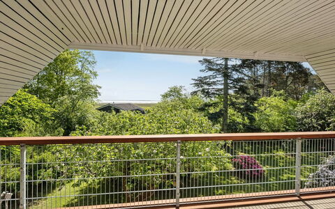 Iiro - 2.5Km from the Sea: Hout, Hardwood, Leuning, Beits, Plank, Dek, Veranda, Balkon, Schaduw, Outdoor Structuur