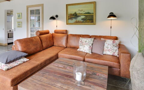 Lioba - 400M from the Sea: Dak, Huis, Huis, Verblijf, Siding, Landgoed, Oprit, Garden Gebouwen, Werf, Schuur