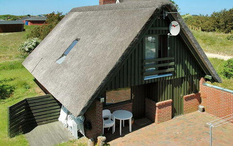 Tofi - 400M from the Sea: Huis, Dak, Huis, Verblijf, Schuur, Garden Gebouwen, Siding, Werf, Blokhut, Hut
