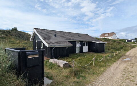 Asvalde - 150M from the Sea: Dak, Huis, Huis, Verblijf, Siding, Landgoed, Oprit, Garden Gebouwen, Werf, Schuur