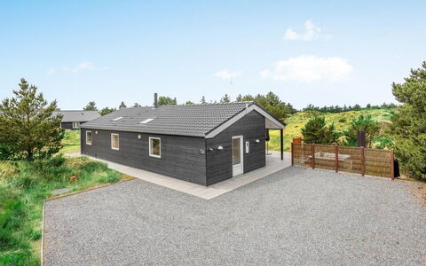 Soili - 1.2Km from the Sea: Dak, Huis, Huis, Verblijf, Deur, Siding, Dek, Veranda, Plank, Hardwood