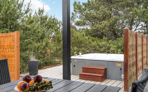 Soili - 1.2Km from the Sea: Dak, Huis, Huis, Verblijf, Deur, Siding, Dek, Veranda, Plank, Hardwood