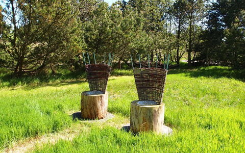 Anka - 2Km from the Sea: Vegetation, Struik, De Lente, Verblijf, Tuin, Schaduw, Backyard, Werf, Stoel