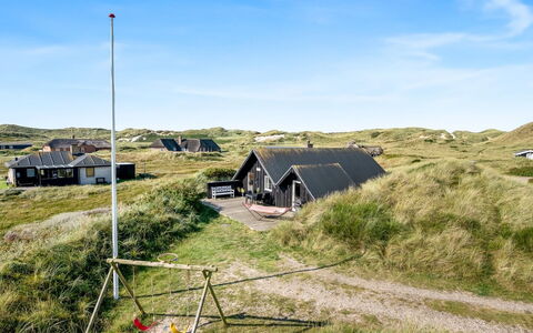 Eggert - from the Sea: Hout, Dak, Architectuur, Huis, Huis, Verblijf, Siding, Hardwood, Helling, Landgoed