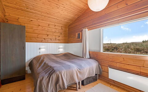 Evelin - from the Sea: Hout, Plafond, Slaapkamer, Hardwood, Plank, Beits, Houten Vloer, Verblijf, Bed, Bedding