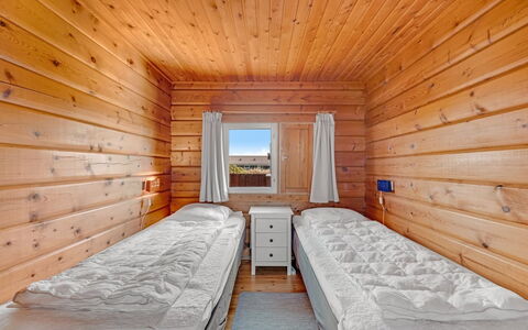 Evelin - from the Sea: Hout, Verdieping, Flooring, Hardwood, Beits, Plank, Houten Vloer, Plafond, Slaapkamer, Bed