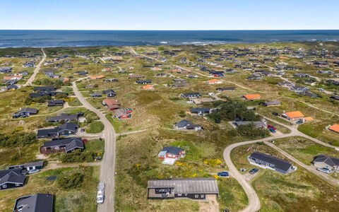 Temjana - from the Sea: Huis, Dak, Huis, Verblijf, Schuur, Garden Gebouwen, Siding, Werf, Blokhut, Hut