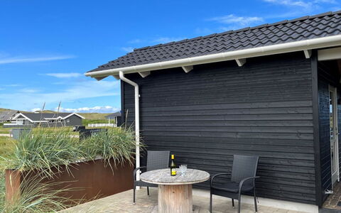 Sochyeta - 150M from the Sea: Dak, Huis, Huis, Verblijf, Siding, Landgoed, Oprit, Garden Gebouwen, Werf, Schuur