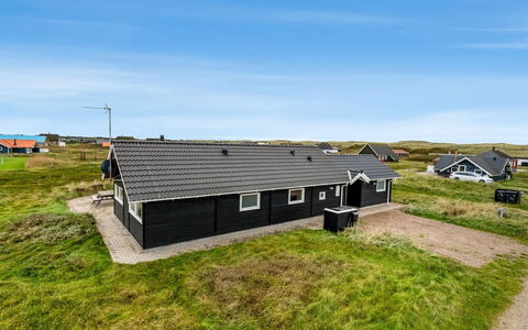 Sochyeta - 150M from the Sea: Dak, Huis, Huis, Verblijf, Siding, Landgoed, Oprit, Garden Gebouwen, Werf, Schuur