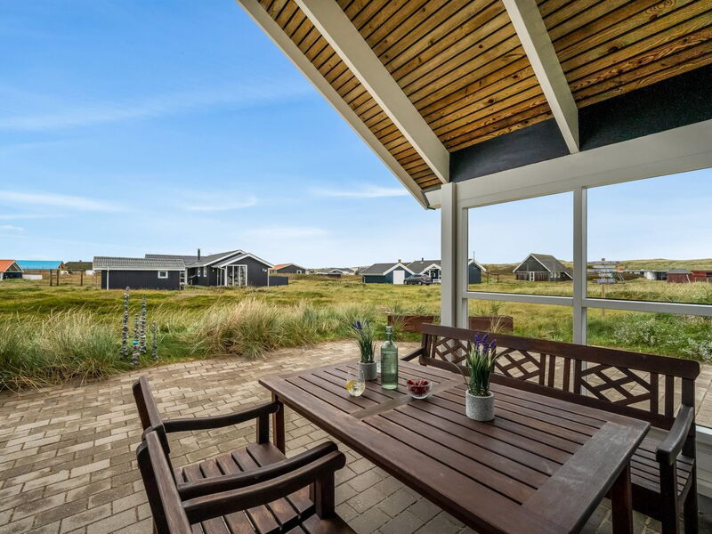 Sochyeta - 150M from the Sea