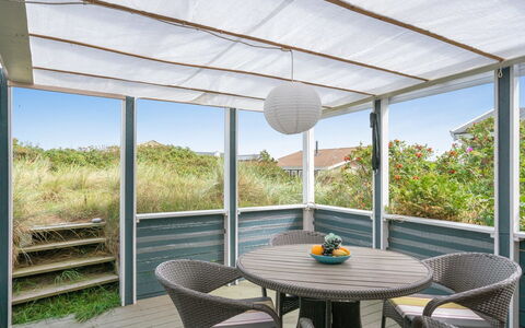 Stener - 250M from the Sea: Meubilair, Buitenmeubels, Schaduw, Glas, Stoel, Buitentafel, Outdoor Structuur, Veranda, Dek, Plafond