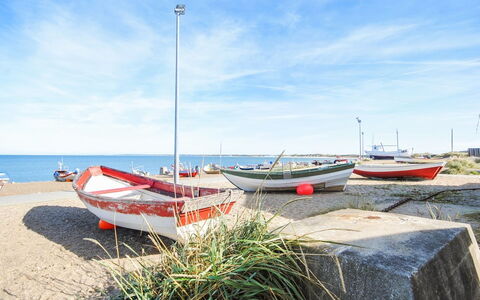 Suncica - 700M from the Sea: Huis, Woongebied, Huis, Verblijf, Dak, Land Lot, Siding, Tuin, Landgoed, Gazon