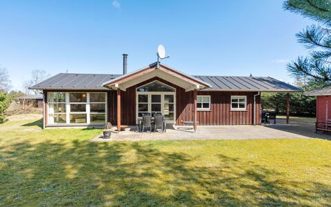 Herwarth - 3.3Km from the Sea: Dak, Huis, Huis, Verblijf, Siding, Landgoed, Oprit, Garden Gebouwen, Werf, Schuur