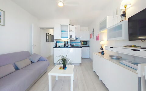 Le Verdon: Meubilair, Interieur Ontwerp, Flooring, Appartement, Verdieping, Kamer, Huis, Woonkamer, Bankstel, Plafond