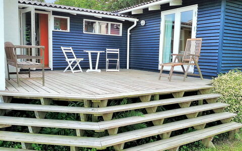 Hoimar - 400M from the Sea: Dak, Huis, Huis, Verblijf, Deur, Siding, Dek, Veranda, Plank, Hardwood