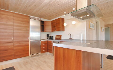 Ernbiorn - from the Sea: Flooring, Interieur Ontwerp, Verdieping, Countertop, Cabinetry, Hout, Houten Vloer, Keuken, Plafond, Meubilair
