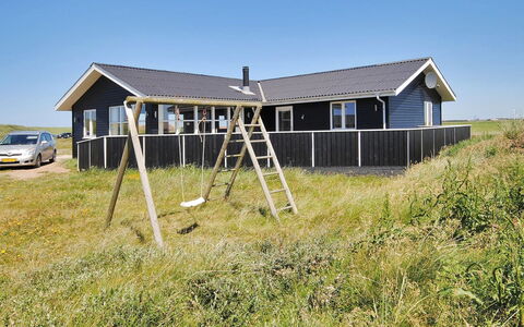 Ernbiorn - from the Sea: Dak, Huis, Huis, Verblijf, Architectuur, Veranda, Siding, Landgoed, Boerderij, Gazon