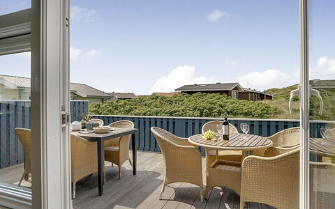 Fabiana - 350M from the Sea: Hout, Dak, Architectuur, Huis, Huis, Verblijf, Siding, Hardwood, Helling, Landgoed