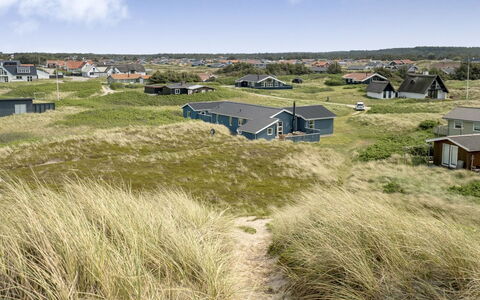 Fabiana - 350M from the Sea: Hout, Dak, Architectuur, Huis, Huis, Verblijf, Siding, Hardwood, Helling, Landgoed