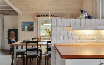 Annli - 1.5Km from the Sea