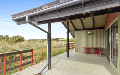 Maini - 600M from the Sea