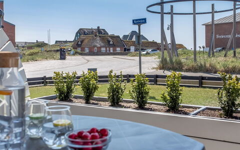 Jano - 100M from the Sea: Lucht, Dak, Schaduw, Stoel, Buitenmeubels, Oprit, Buitentafel, Villa