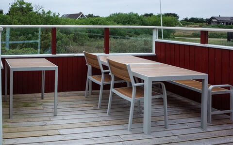 Piotr - 800M from the Sea: Meubilair, Hout, Buitenmeubels, Flooring, Verdieping, Tafel, Stoel, Buitentafel, Hardwood, Beits