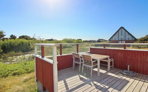 Piotr - 800M from the Sea: Architectuur, Dak, Huis, Samengesteld Materiaal, Daylighting, Siding, Oprit