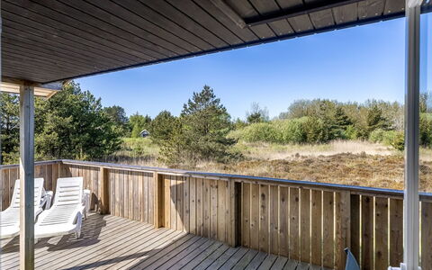 Sara - 2.5Km from the Sea: Gras, Huis, Dak, Huis, Verblijf, Struik, Land Lot, Landelijk Gebied, Boerderij, Groundcover