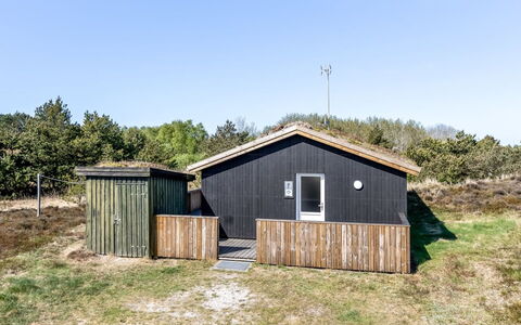 Sara - 2.5Km from the Sea: Gras, Huis, Dak, Huis, Verblijf, Struik, Land Lot, Landelijk Gebied, Boerderij, Groundcover