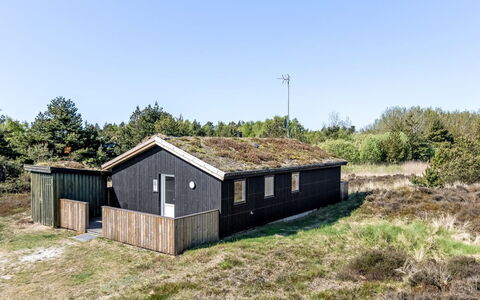 Sara - 2.5Km from the Sea: Gras, Huis, Dak, Huis, Verblijf, Struik, Land Lot, Landelijk Gebied, Boerderij, Groundcover
