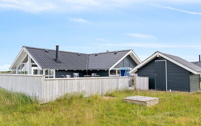 Betti - 300M from the Sea