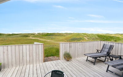 Betti - 300M from the Sea