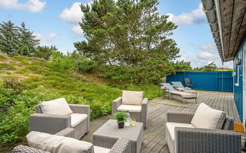 Fridborg - 1Km from the Sea: Huis, Huis, Dak, Woongebied, Verblijf, Landgoed, Boerderij, Gazon, Landscaping, Siding