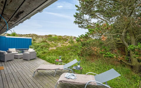 Fridborg - 1Km from the Sea: Huis, Huis, Dak, Woongebied, Verblijf, Landgoed, Boerderij, Gazon, Landscaping, Siding