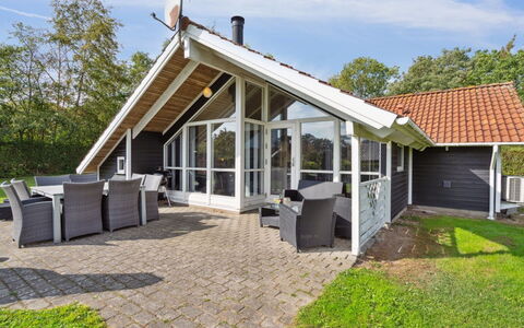 Frosina - 300M from the Sea: Plantengemeenschap, Zonlicht, Kruidachtige Plant, Tuin, Plantage, Landbouw, Boerderij