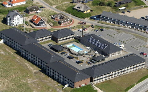Anedorte - 50M from the Sea: Dak, Huis, Huis, Verblijf, Deur, Siding, Dek, Veranda, Plank, Hardwood