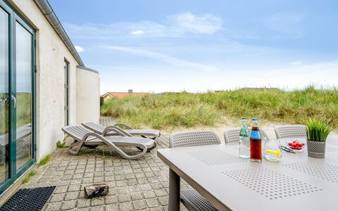Teijo - 400M from the Sea: Dak, Huis, Huis, Verblijf, Siding, Landgoed, Oprit, Garden Gebouwen, Werf, Schuur