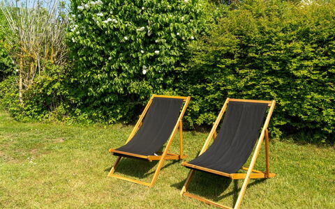 Stygge - 400M from the Sea: Natuurlijk Materiaal, Klapstoel, Hardwood, Buitenmeubels
